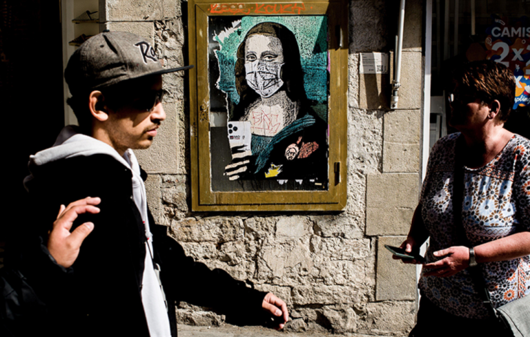 In downtown Barcelona the street art paints a picture of how Coronavirus is affecting the art world. Online spaces offer a welcome refuge for both art lovers and artists themselves. Image: Alamy