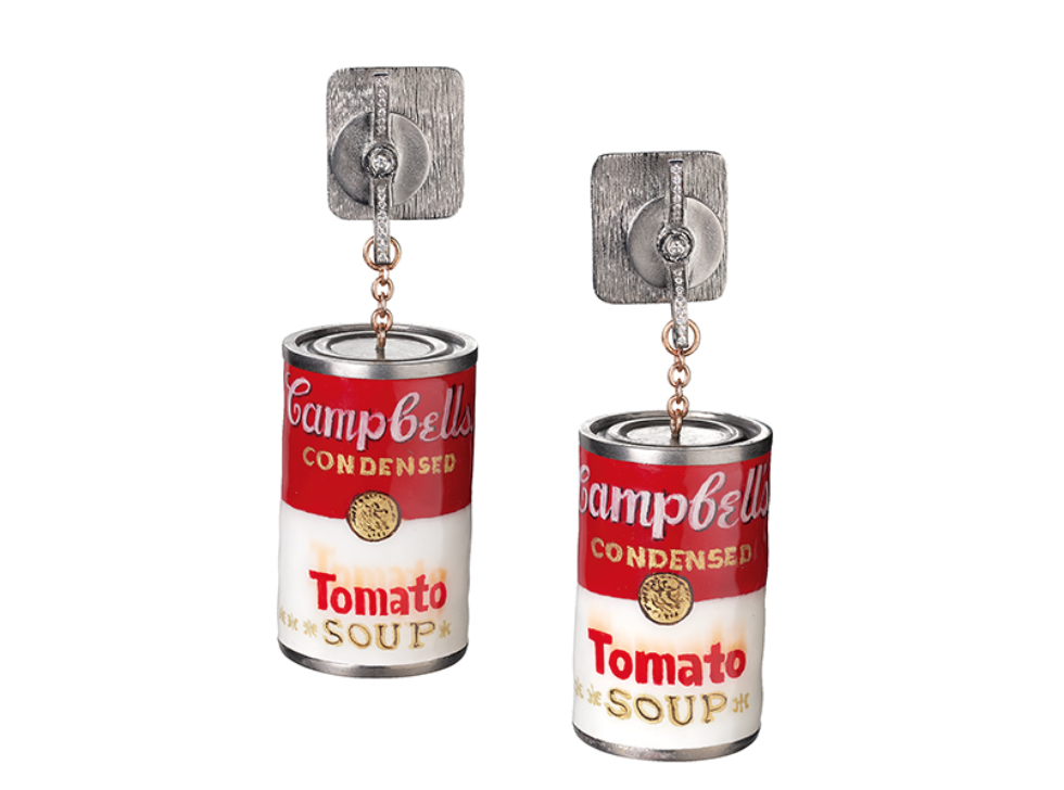 Warhol earrings in the shape of Campbell’s soup 